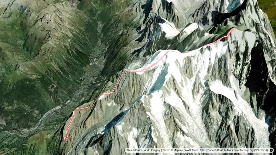 Carte 3D en relief du massif du Mont-Blanc : la caméra remonte la voie du Goûter, du Nid d'Aigle au sommet à 4 805 m, en marquant chaque refuge et chaque sommet intermédiaire